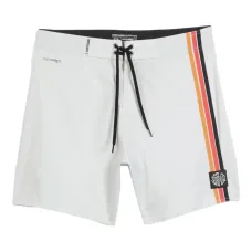 Шорты с нашивками