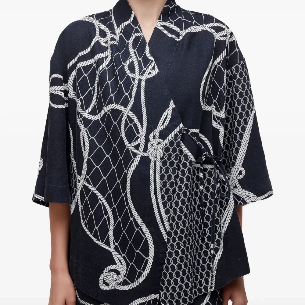 Накидка с принтом