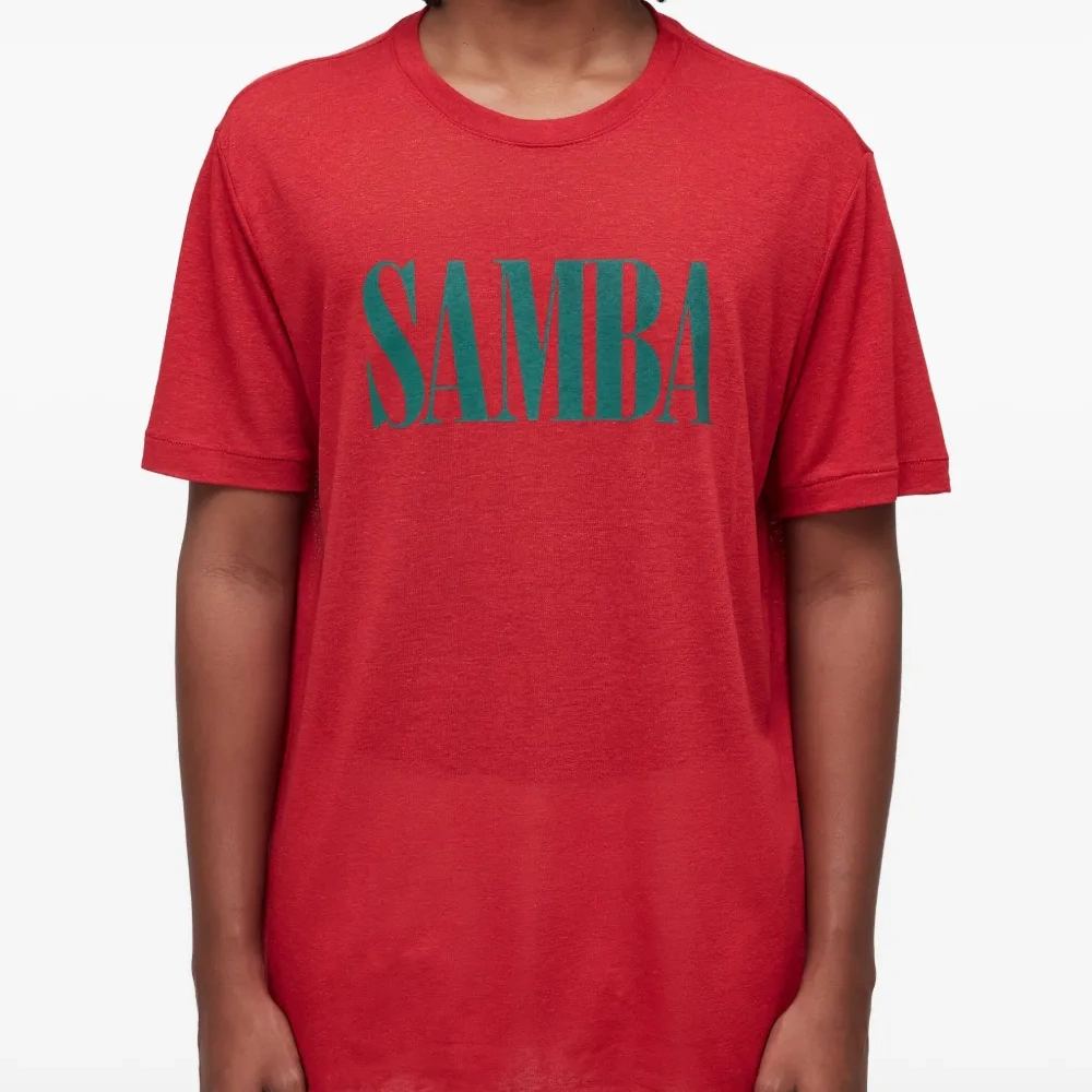 Футболка с круглым вырезом