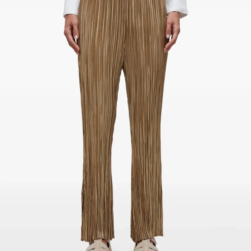 Плиссированные брюки