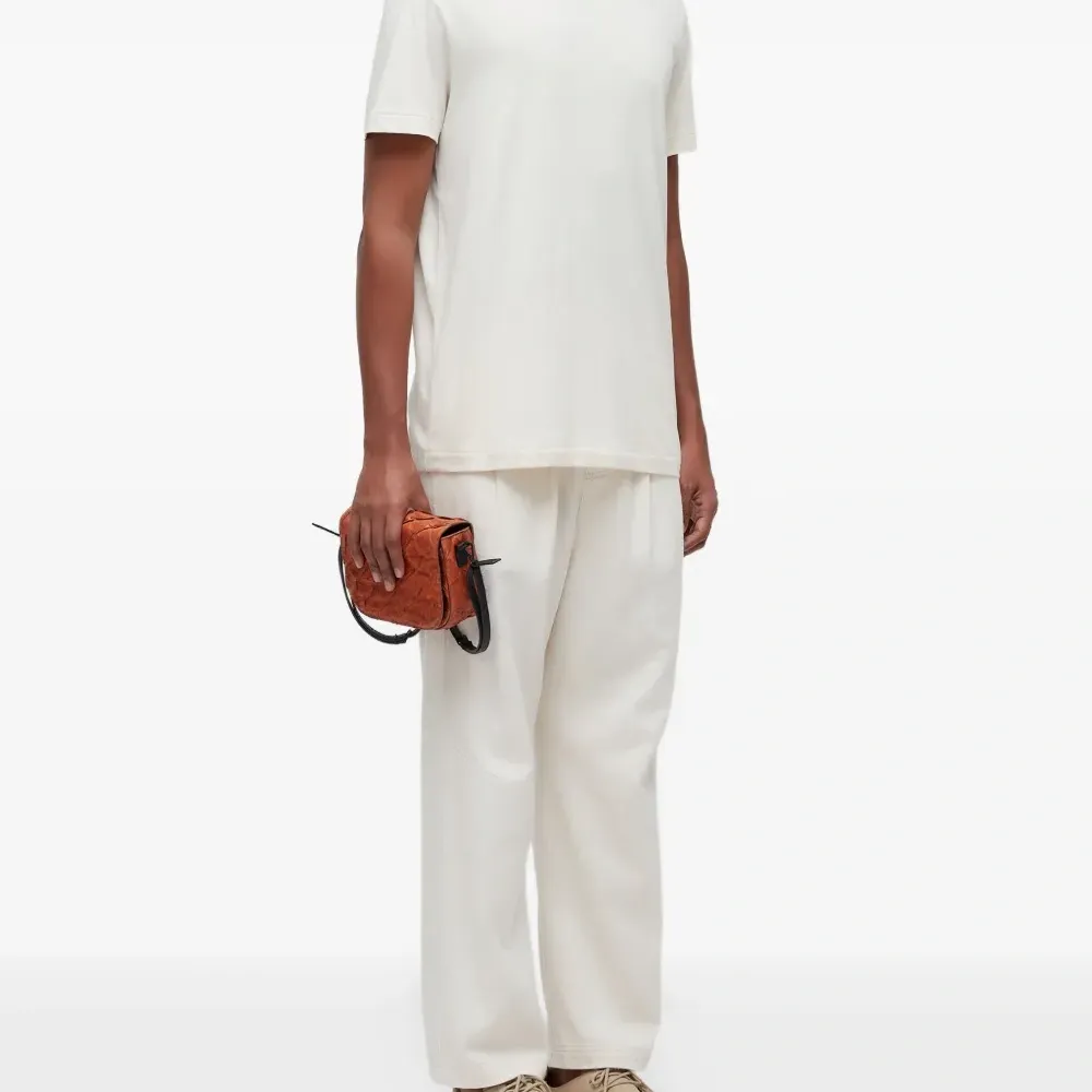 Футболка с круглым вырезом