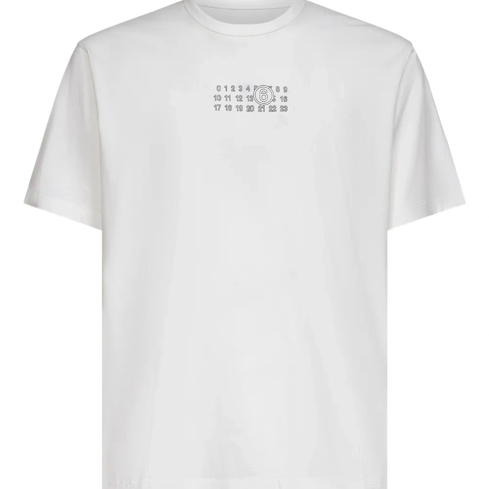 футболка с логотипом