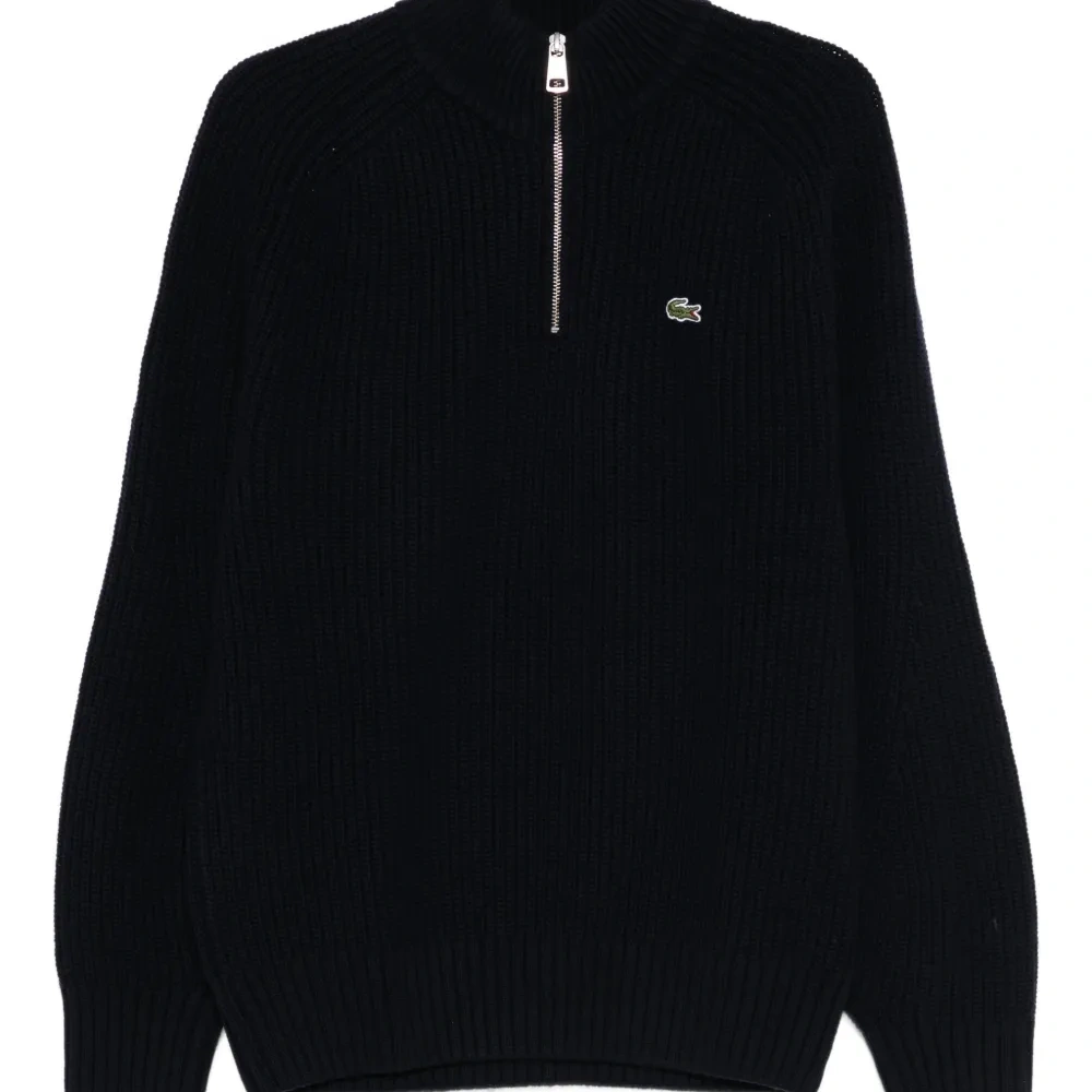 Вязаное изделие с аппликацией-молнией