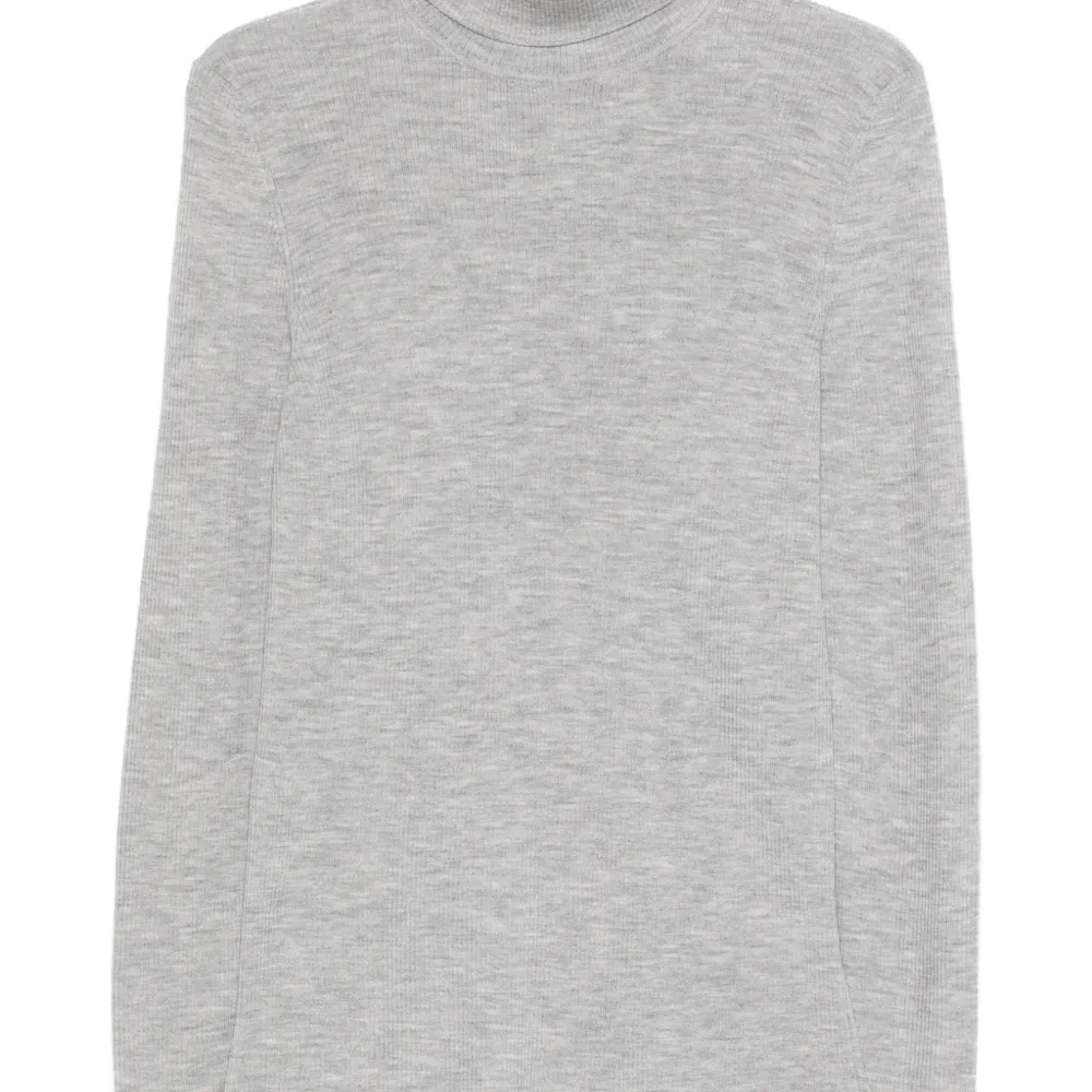 Свитер с длинными рукавами и воротником-стойкой