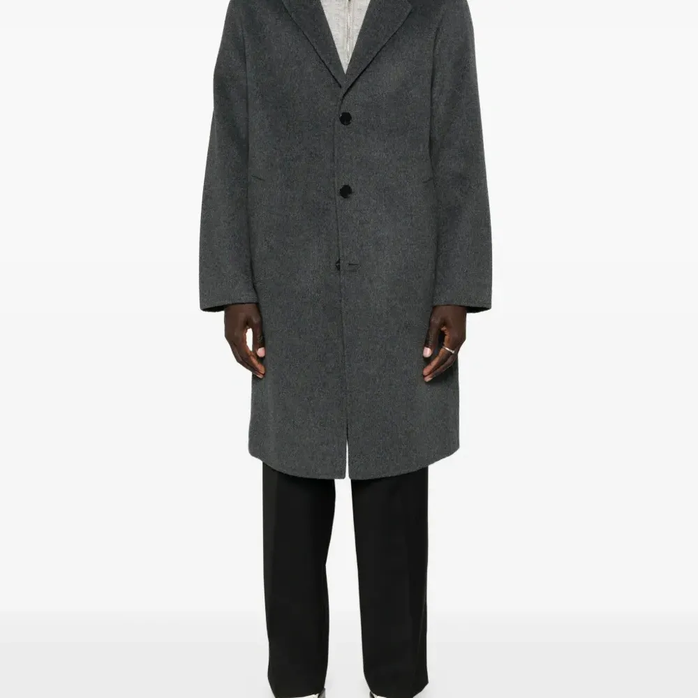 Однобортное пальто