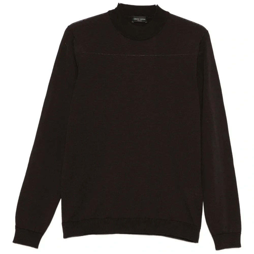 Свитер с высоким воротником