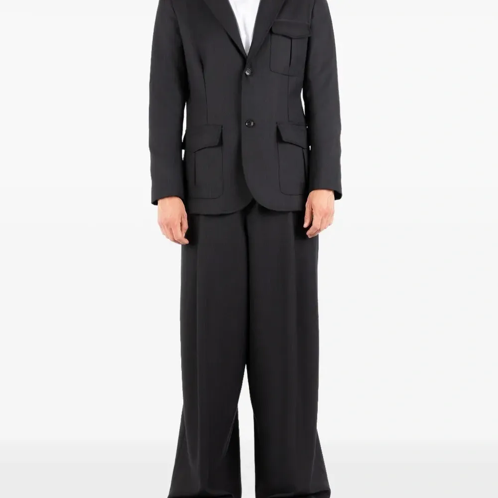 Пиджак с накладными карманами