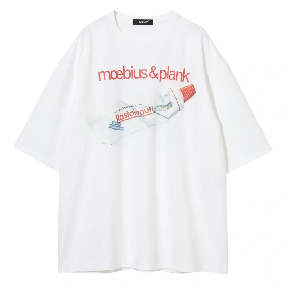 Футболка с графичным принтом Футболка с графичным принтом