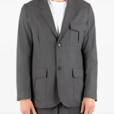 Пиджак с накладными карманами
