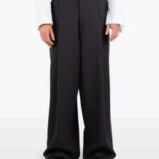 Брюки со складками Брюки со складками