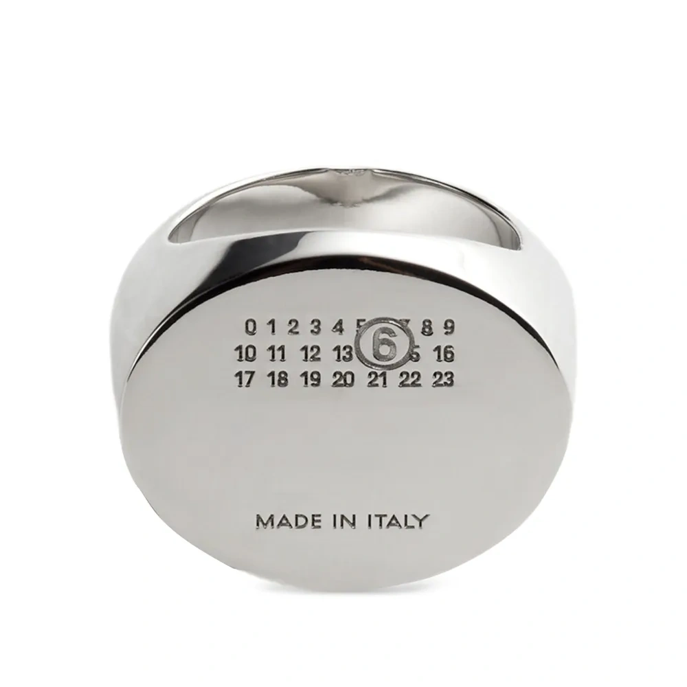 Перстень с гравировкой