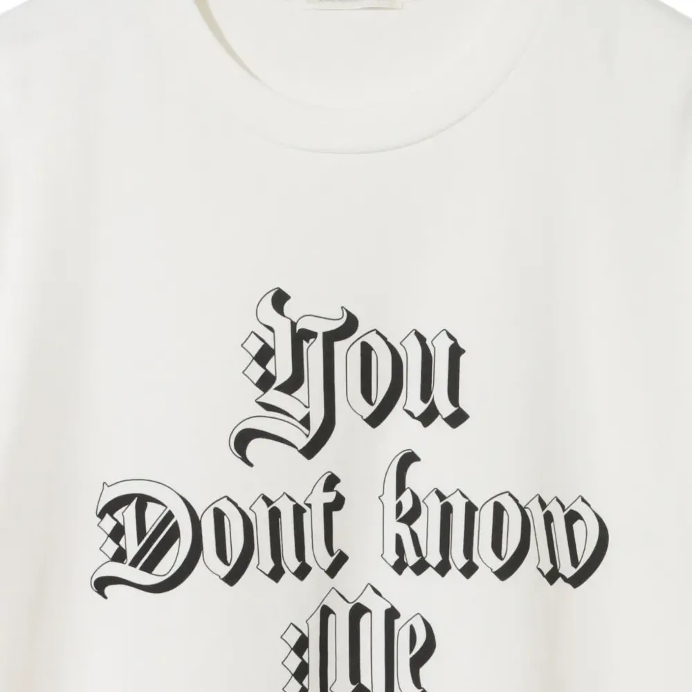 Футболка с молниями