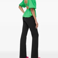 Топ с объемными рукавами и завязками