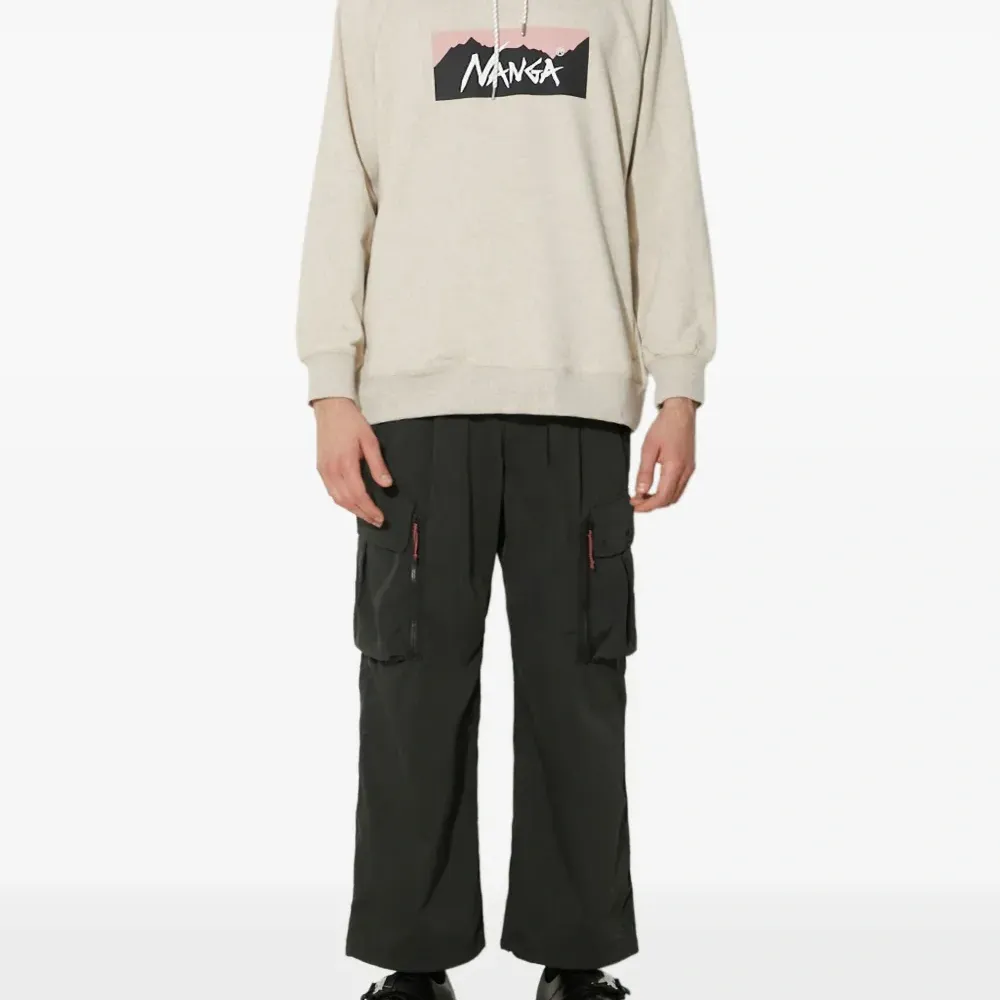 худи с логотипом худи с логотипом