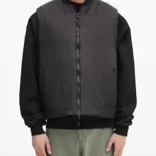 Дутый жилет