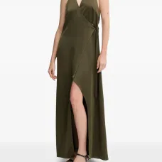 Платье макси с запахом и вырезом халтер