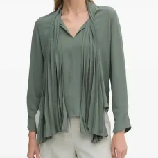 Блузка со складками