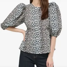 Топ с объемными рукавами и леопардовым принтом