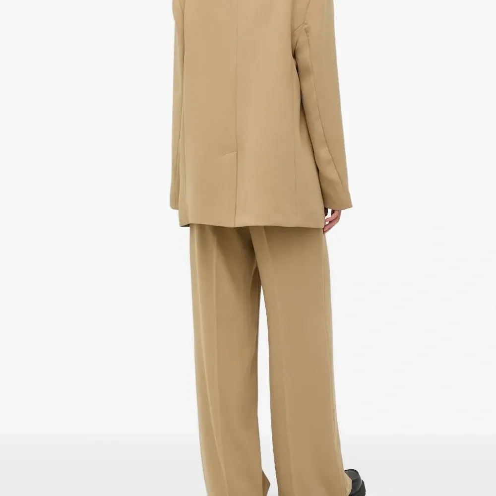 Брюки с карманами