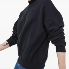 Толстовка с вышитым логотипом