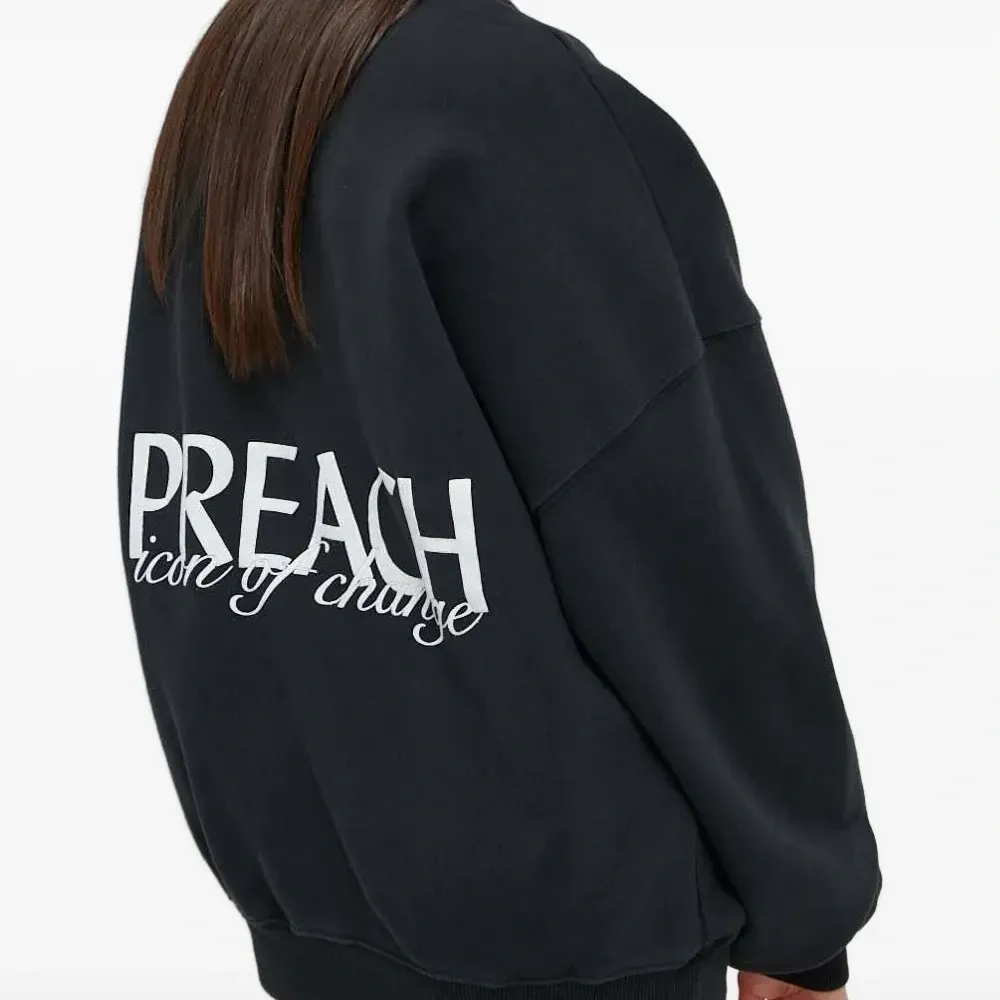 Толстовка с вышивкой Толстовка с вышивкой