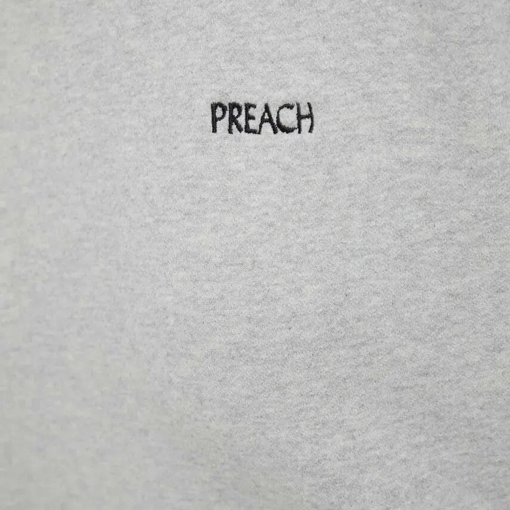 Толстовка с вышивкой Толстовка с вышивкой