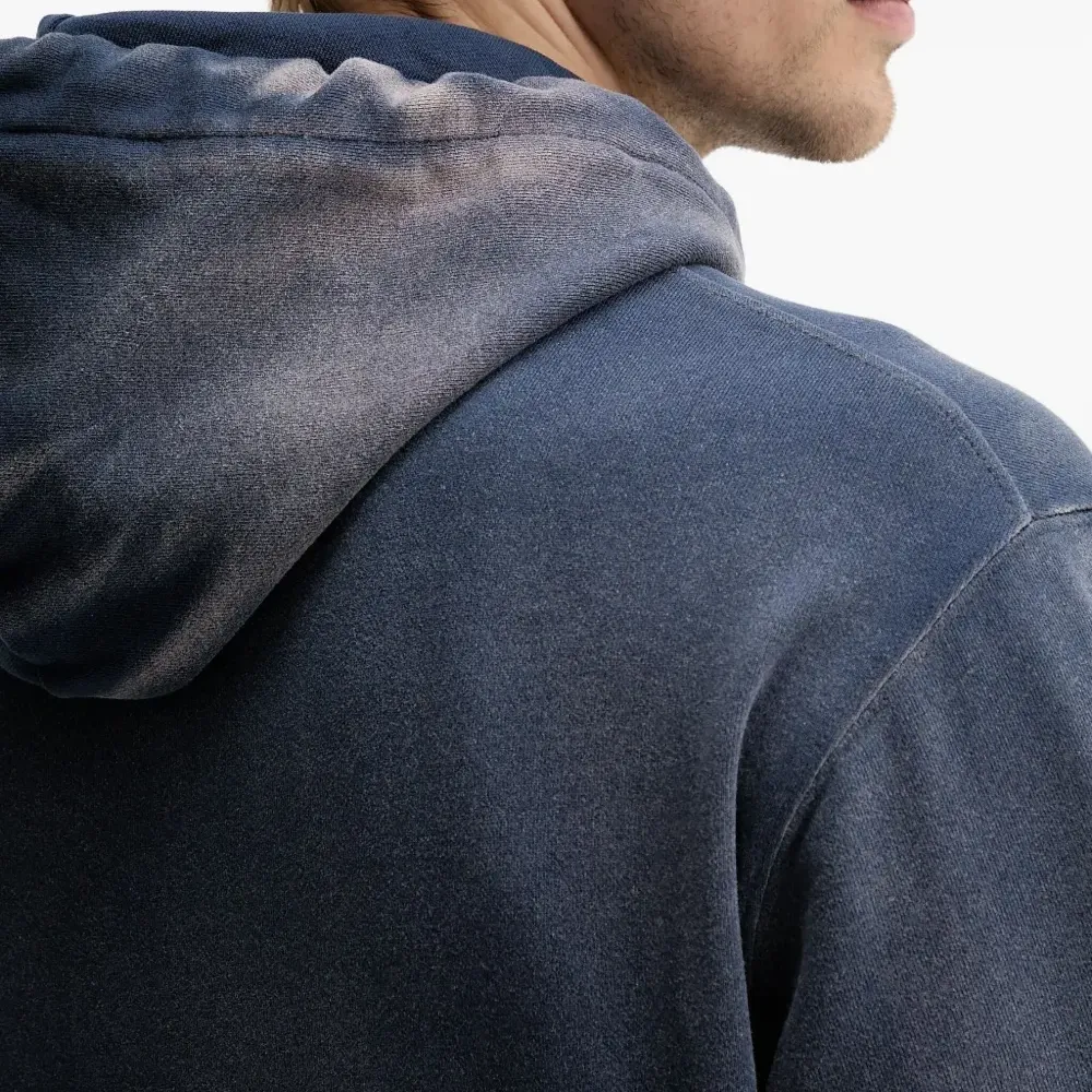 Худи с выцветшим эффектом