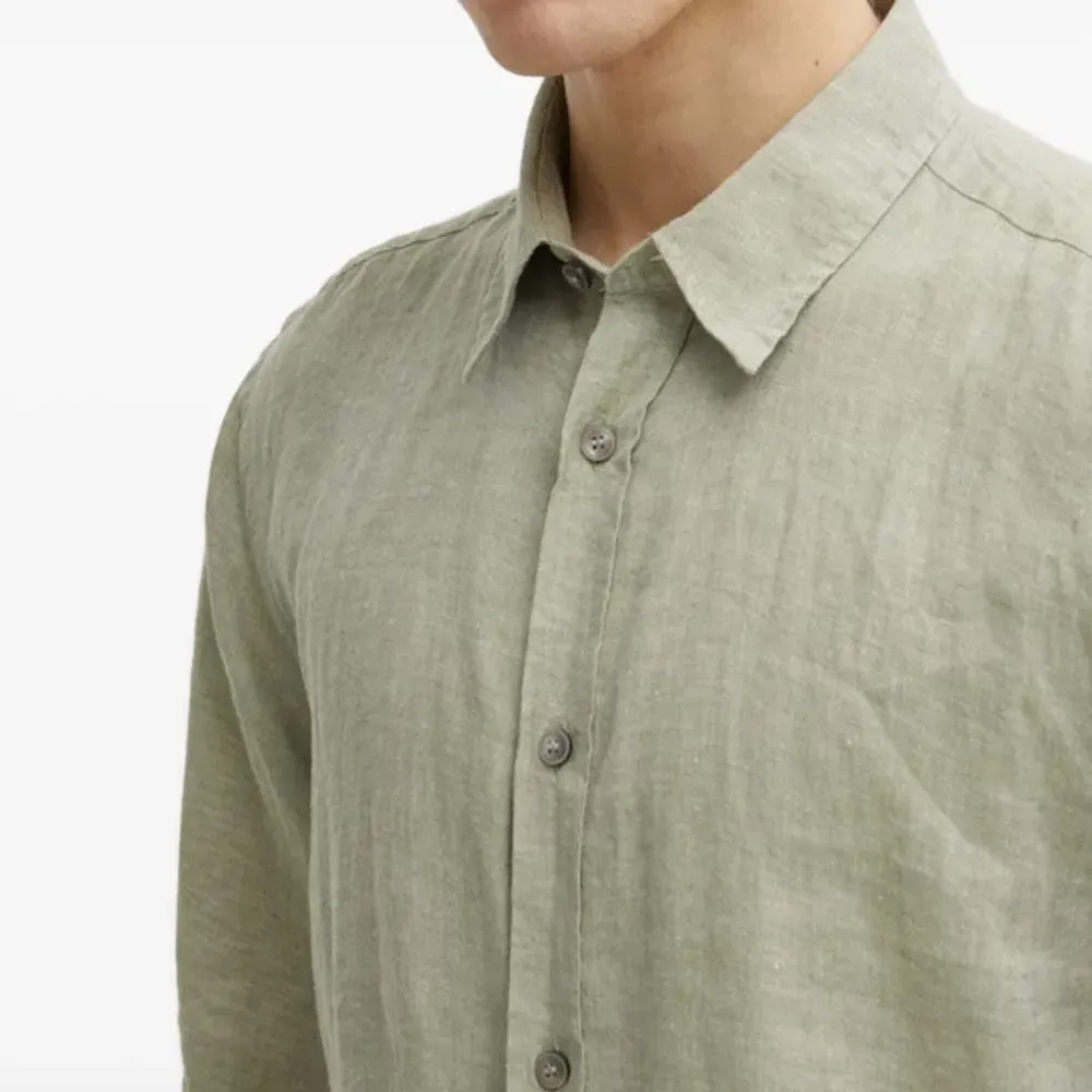 Льняная рубашка с короткими рукавами