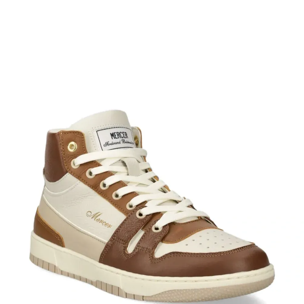 высокие кроссовки