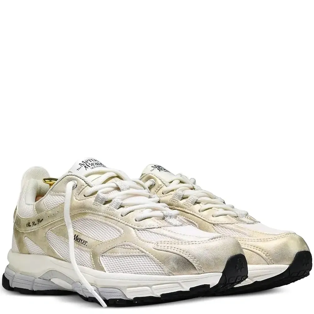 Кроссовки с сетчатыми вставками Кроссовки с сетчатыми вставками