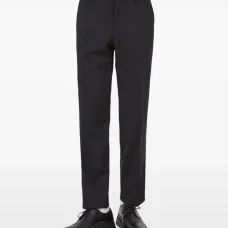Прямые брюки строгого кроя Прямые брюки строгого кроя