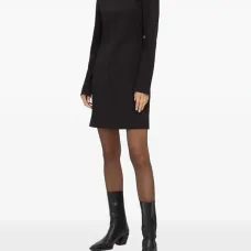 Платье мини с длинными рукавами