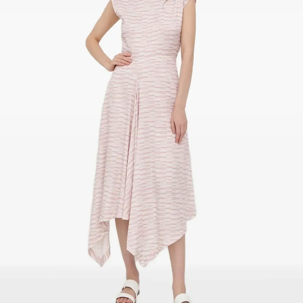 Платье с геометричным узором