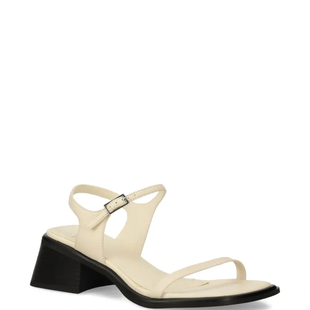 сандалии с пряжками сандалии с пряжками