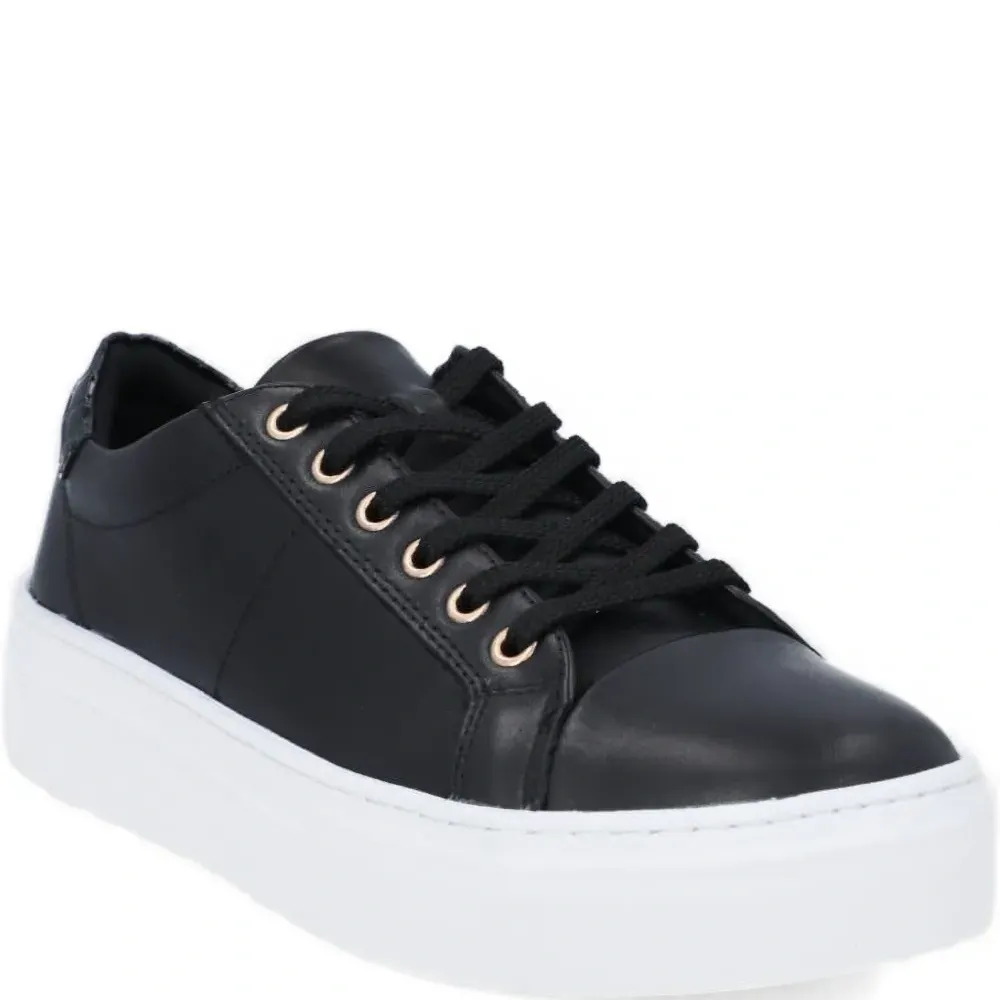 Кроссовки Zoe на платформе