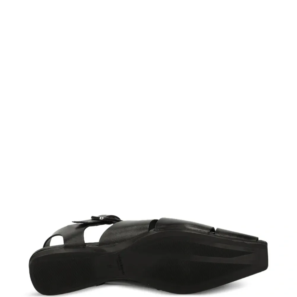 сандалии Wioletta с пряжками