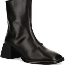 Сапоги с квадратным носком