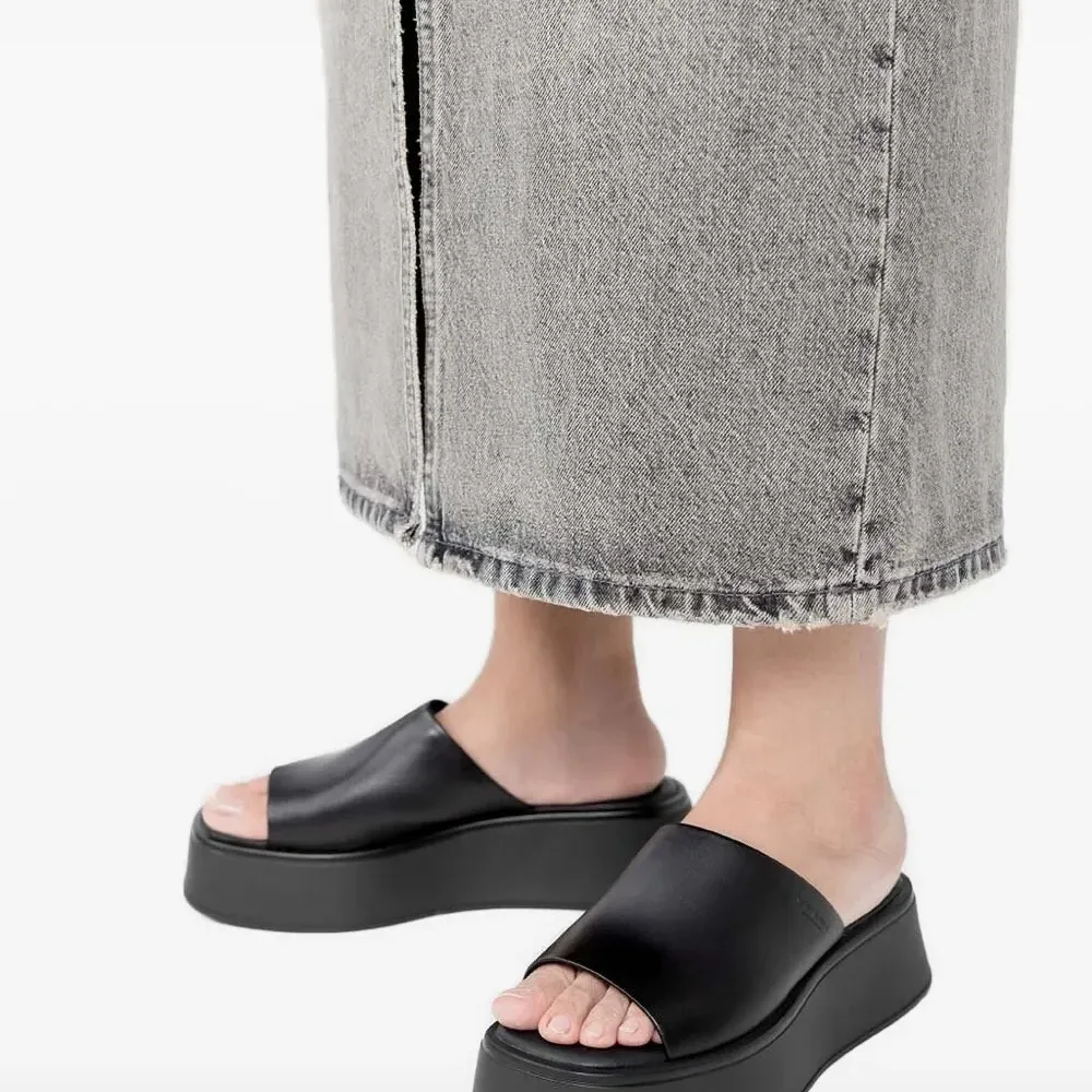 Сандалии на платформе