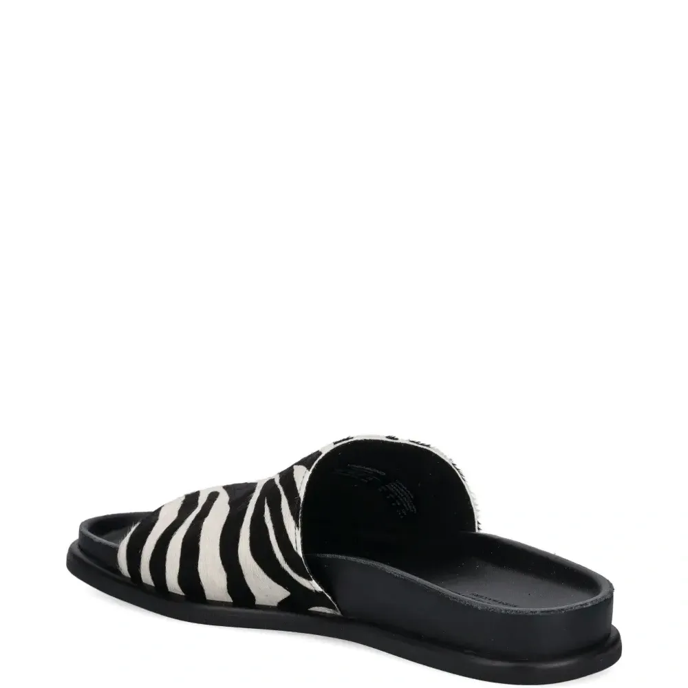 шлепанцы Effie с зебровым принтом