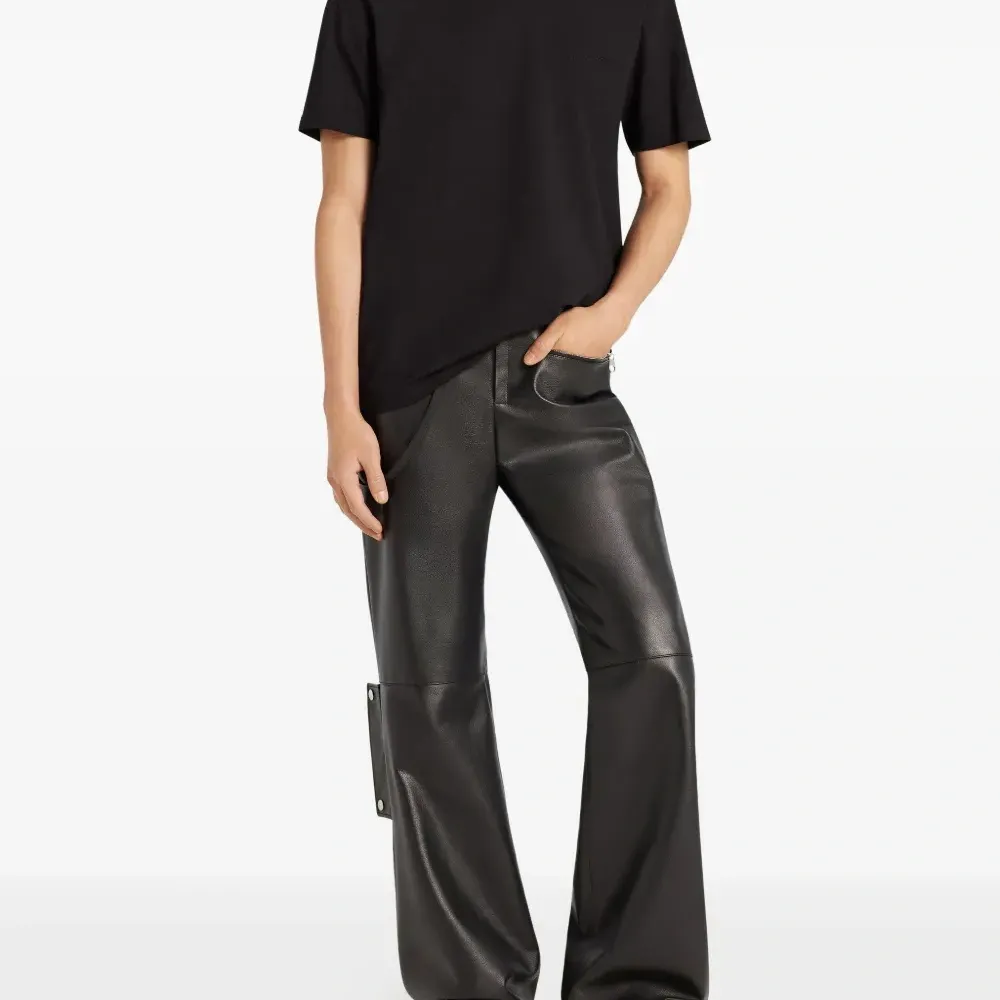 Футболка с круглым вырезом