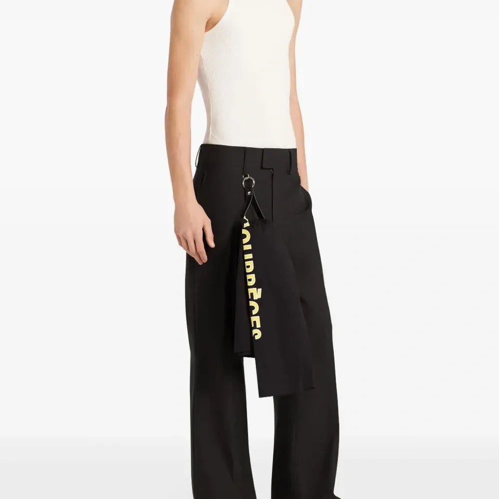 Топ с пряжкой