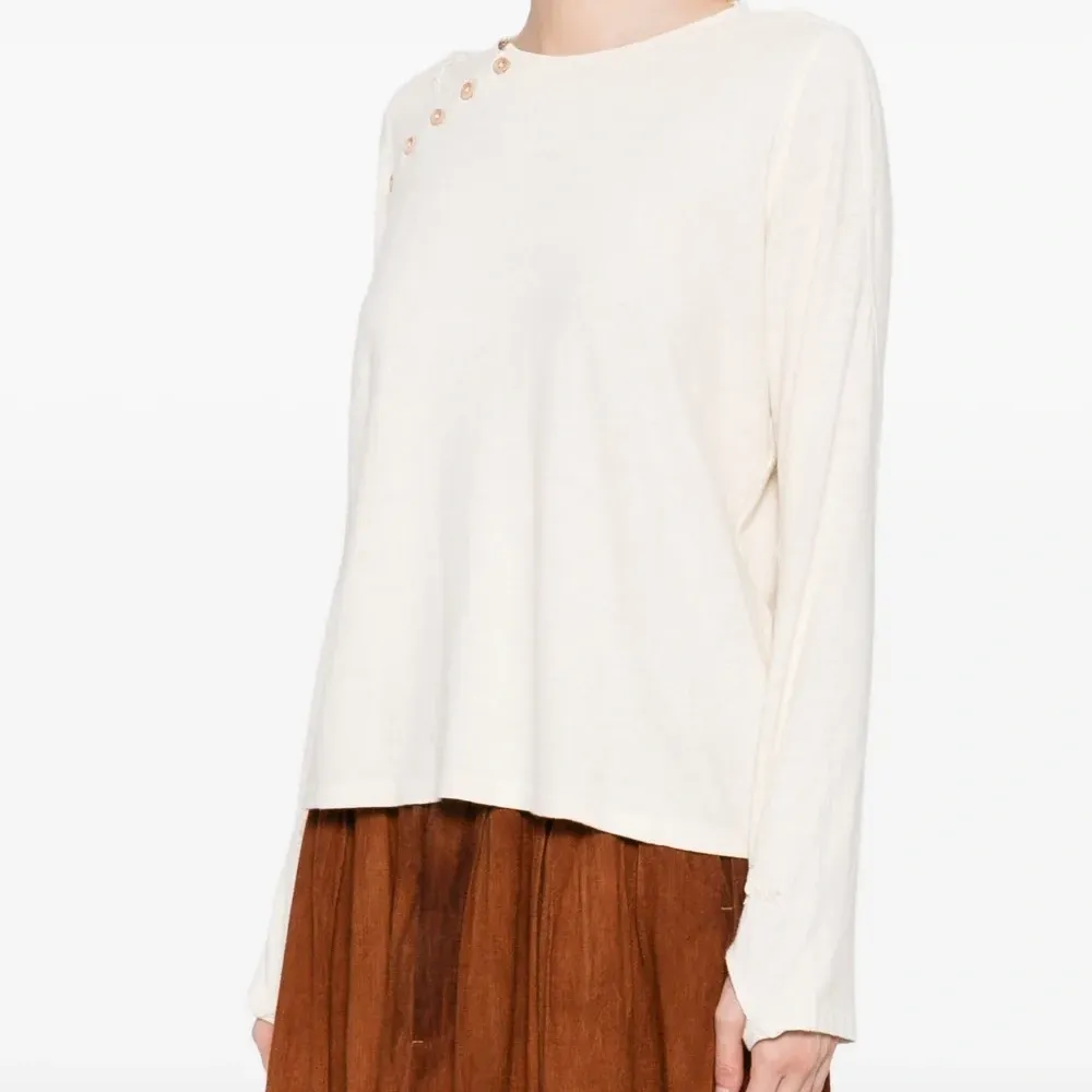 топ с косым воротником