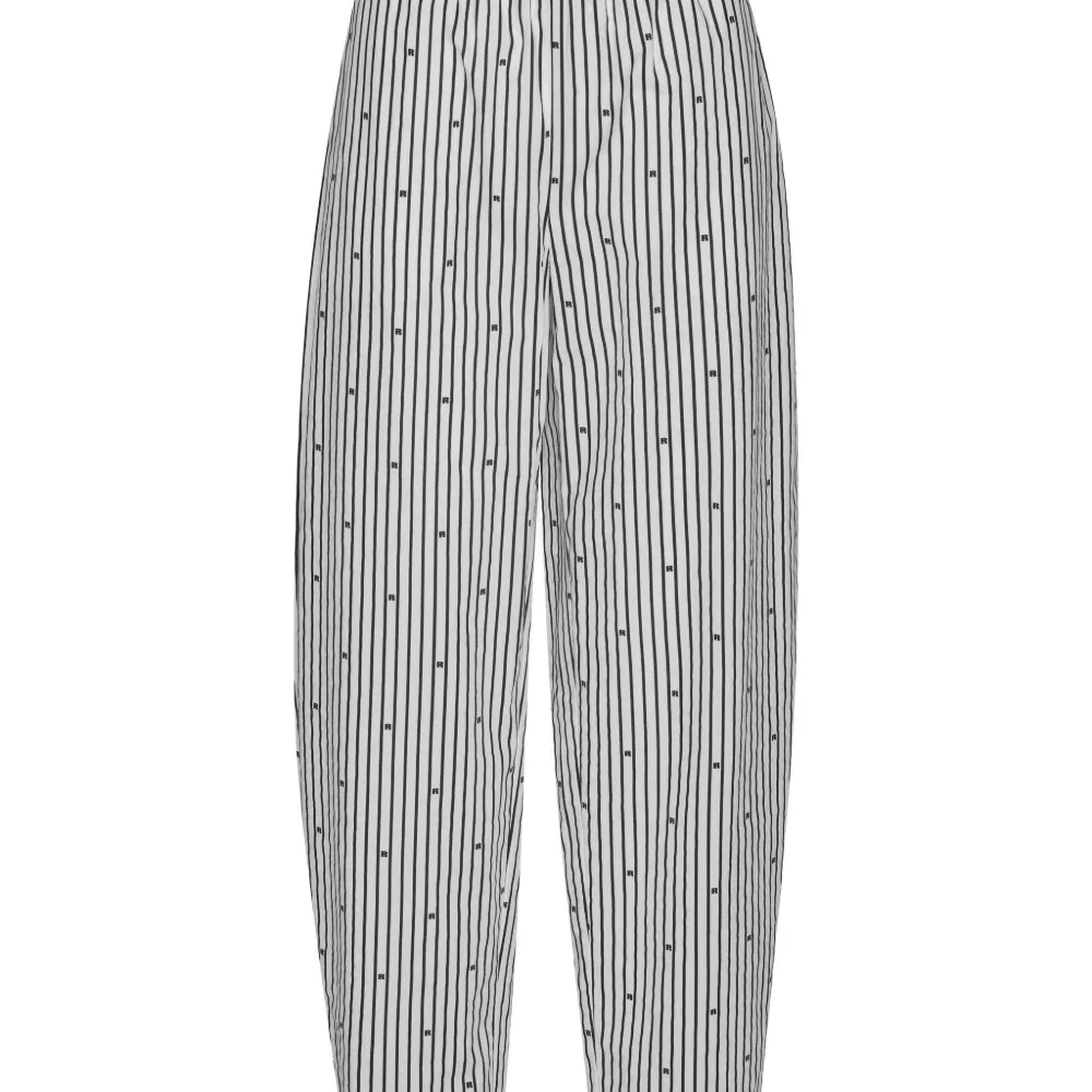 брюки с эластичным поясом брюки с эластичным поясом