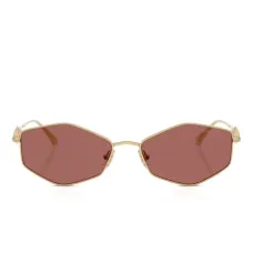 солнцезащитные очки в геометричной оправе