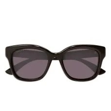 Солнцезащитные очки в квадратной оправе Солнцезащитные очки в квадратной оправе