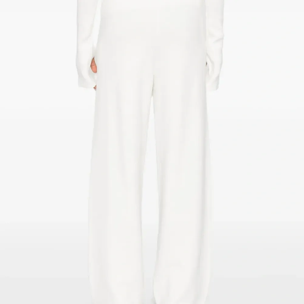 Брюки с отделкой швами