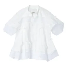 Многослойная блузка с цветочной вышивкой