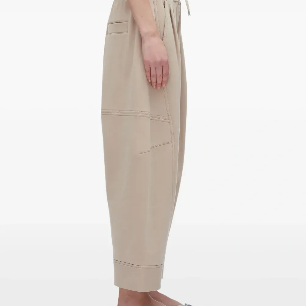 брюки со складками брюки со складками