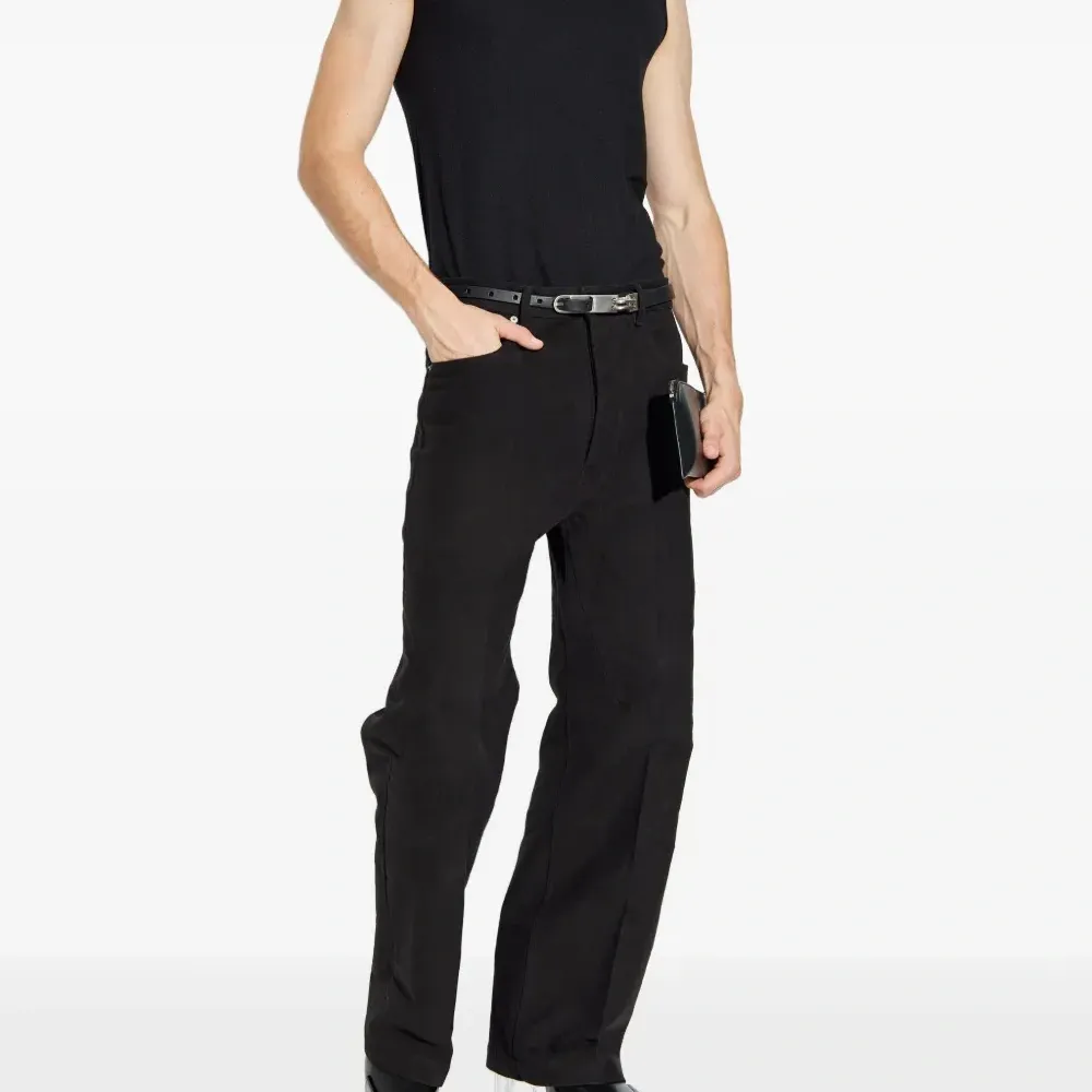 Топ без рукавов с круглым вырезом