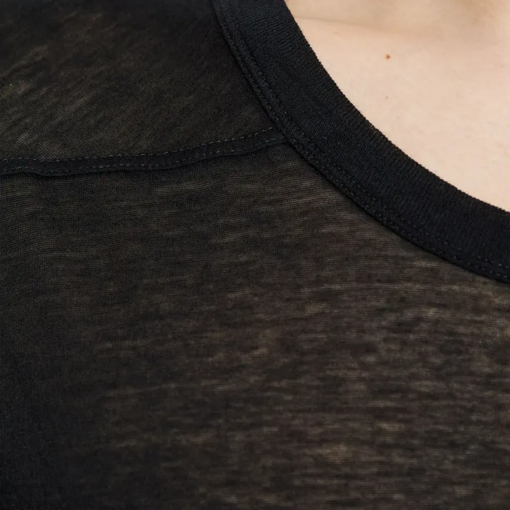 Футболка с круглым вырезом